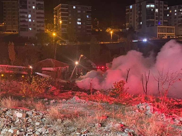 Ankara'da palet deposunda çıkan yangın, eve sıçradı