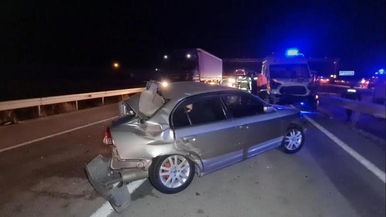 Kırıkkale’de ambulans ve iki otomobil çarpıştı; 1 ölü, 5 yaralı