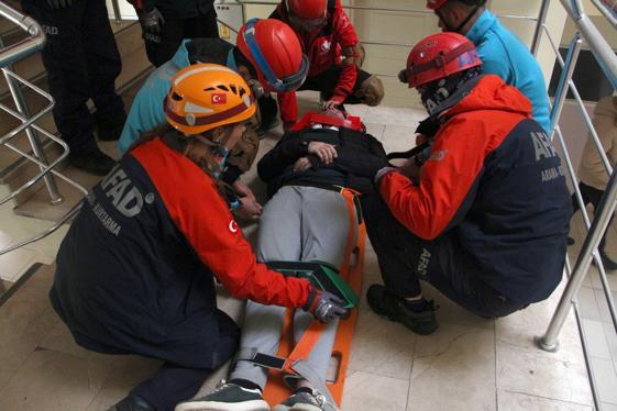 Trakya Üniversitesi'nde deprem tatbikatı