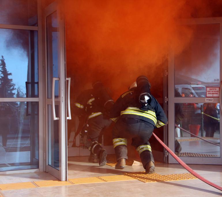 Trakya Üniversitesi'nde deprem tatbikatı