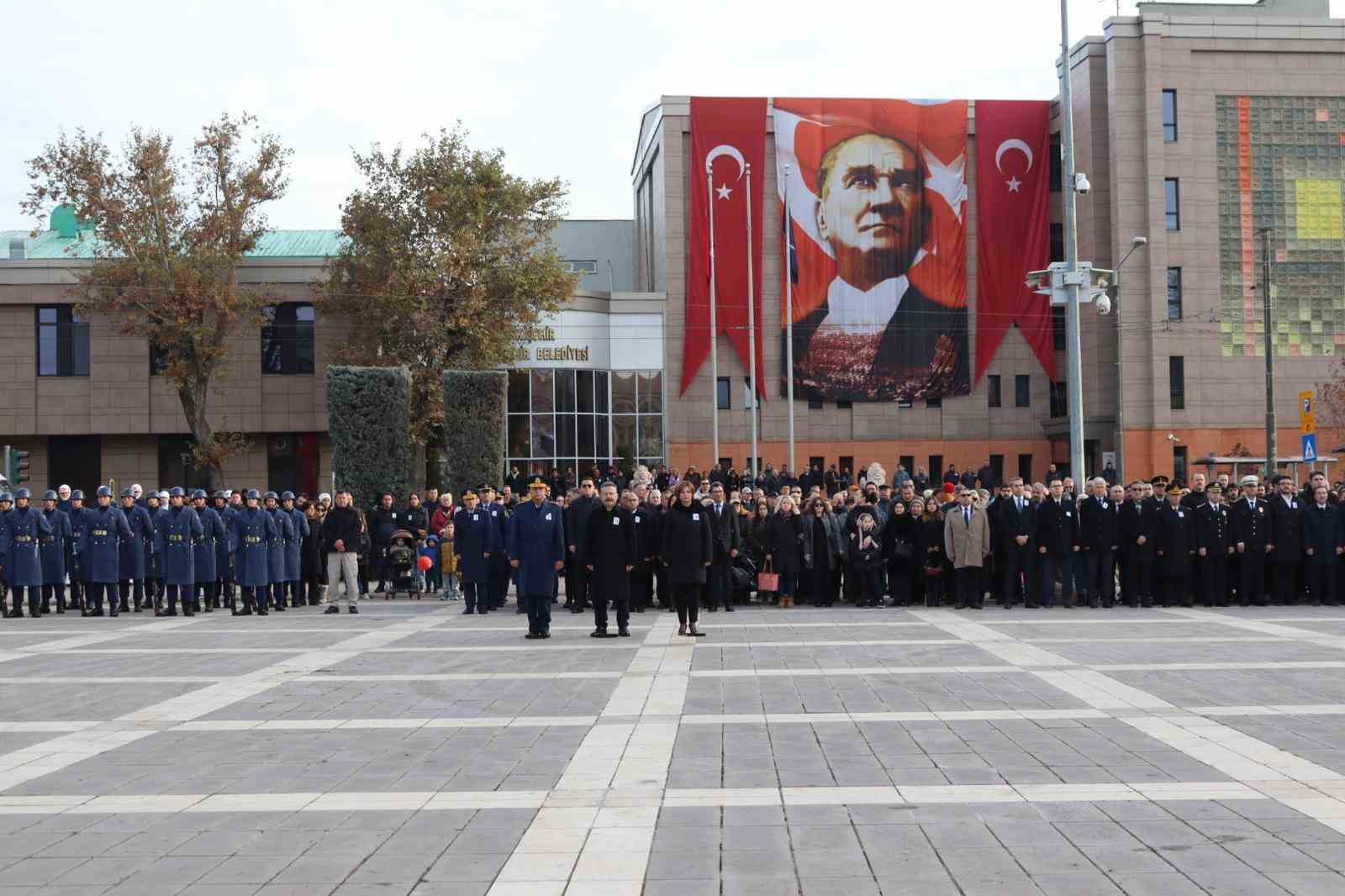 Eskişehir’de 10 Kasım Atatürk’ü anma töreni