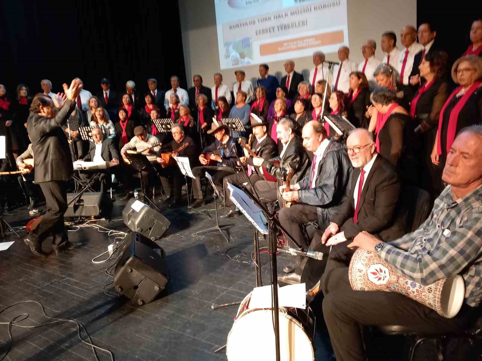 Eskişehir Kurtuluş Türk Halk Müziği Korosu ‘Gurbet Türküleri’ konseri