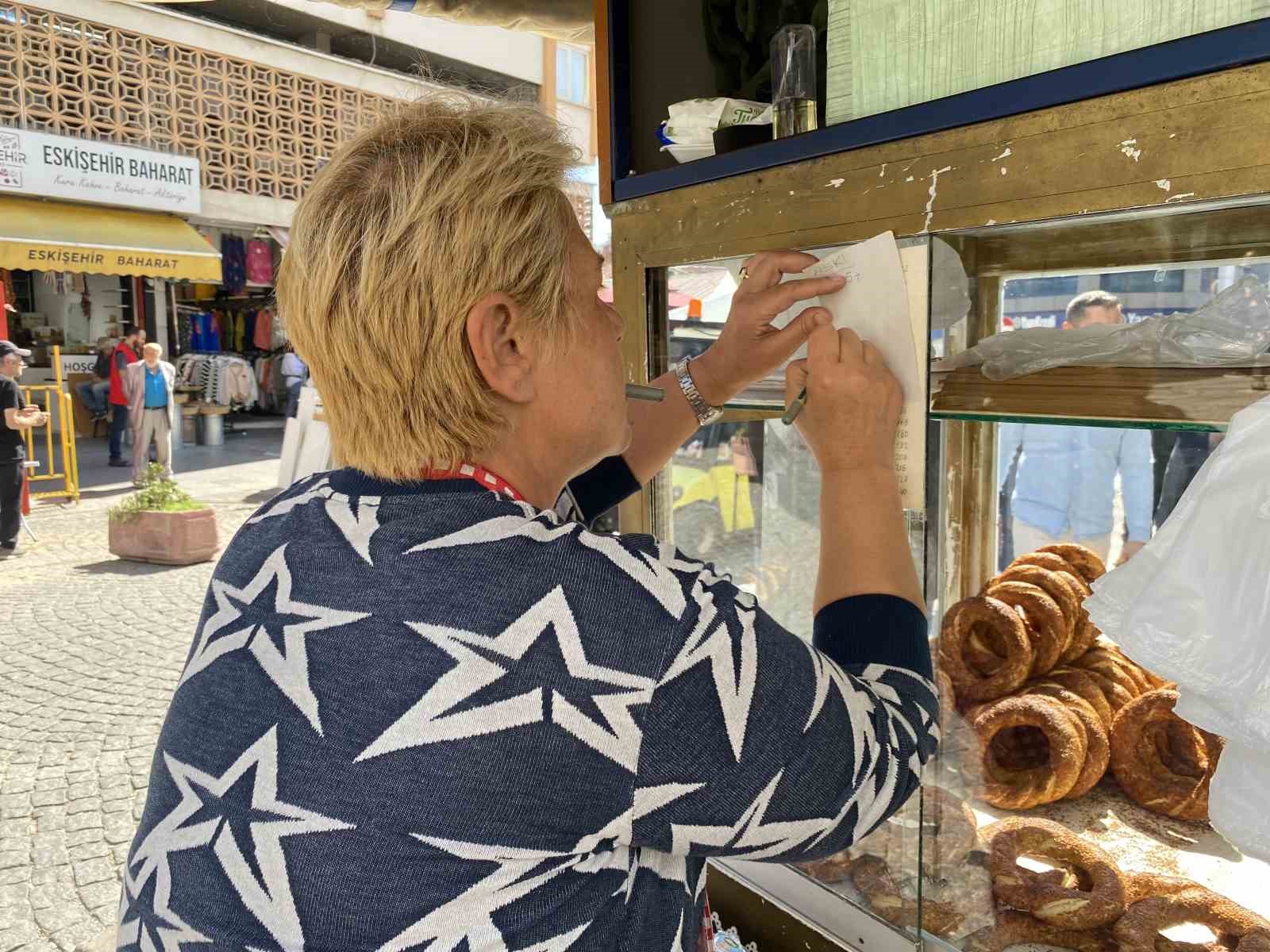 Hayırsever esnafın ihtiyaç sahipleri için başlattığı ’Askıda simit’ uygulaması suiistimal edildi