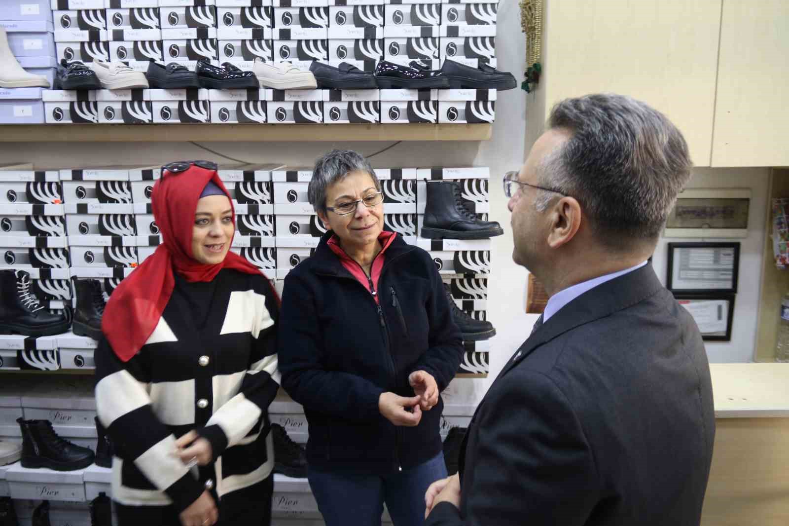 Esnaftan, ziyaretlerine gelen Vali Hüseyin Aksoy’a ikram