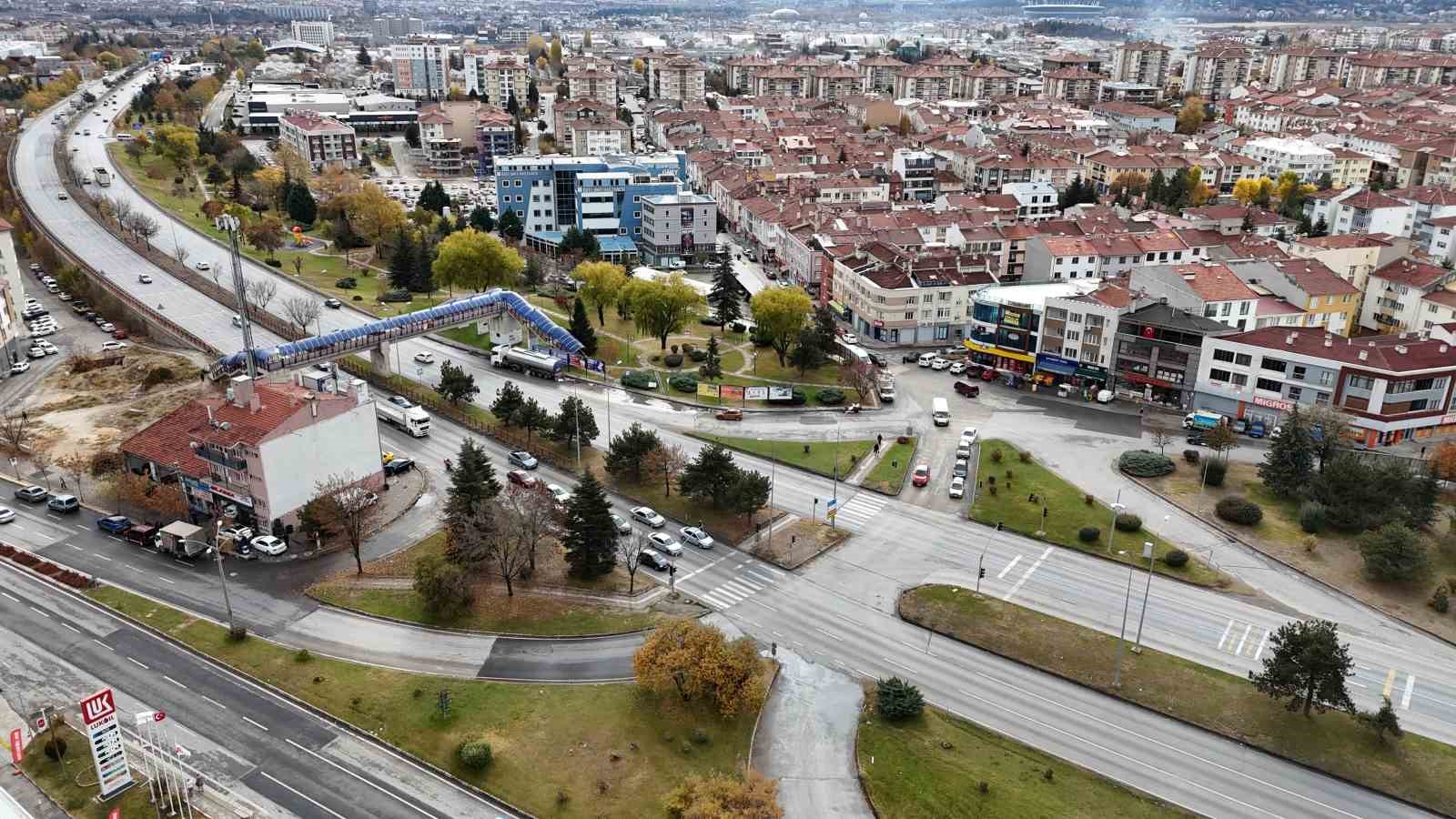 Çevre yolu trafik sorununu Hatipoğlu çözüme kavuşturuyor