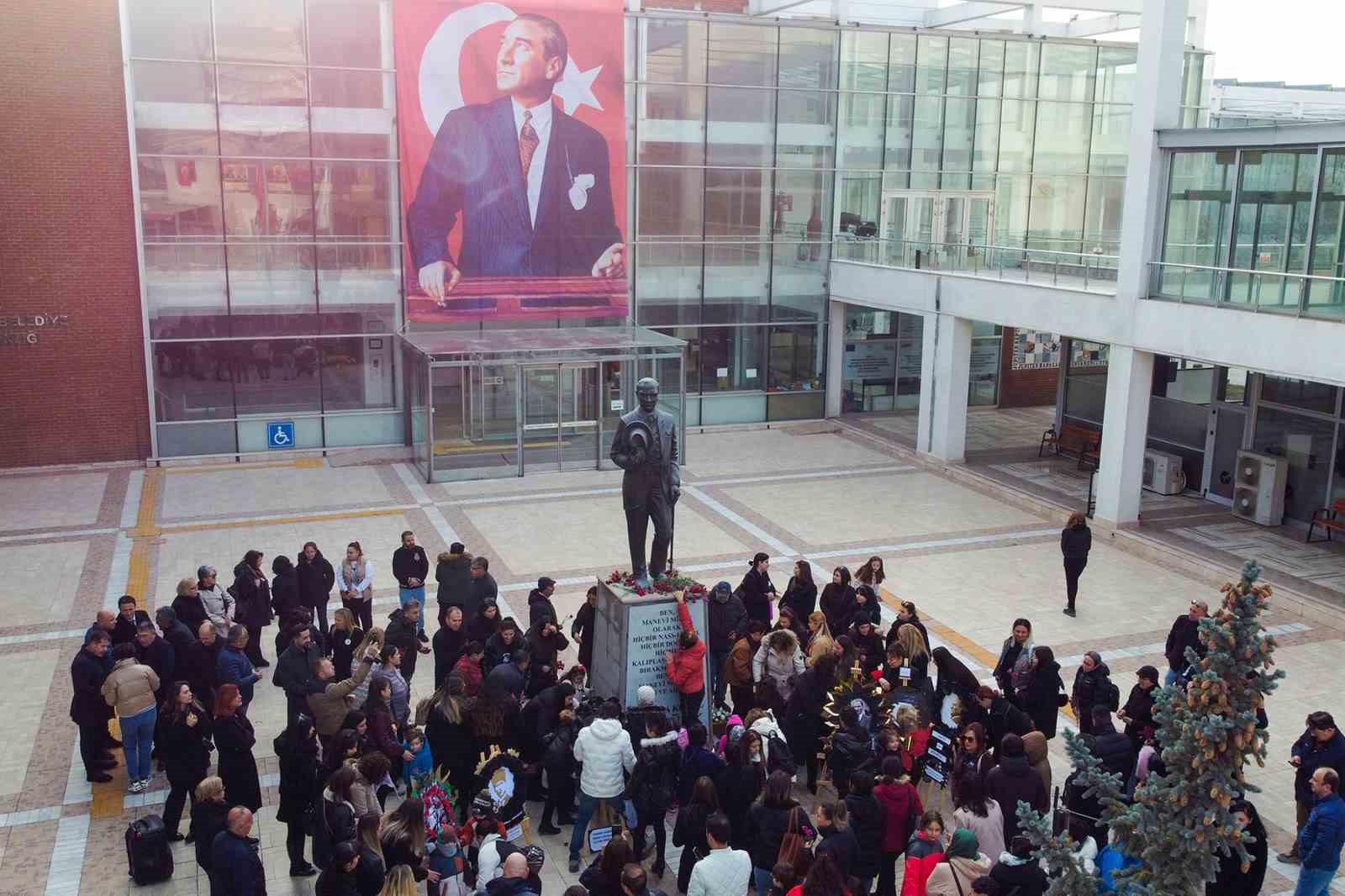 Tepebaşı’ndan Ata’ya saygı duruşu