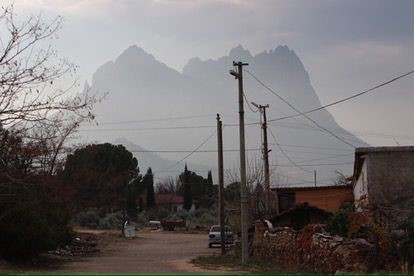 Bozaniç Dağı’nda sis manzarası fotoğraflandı