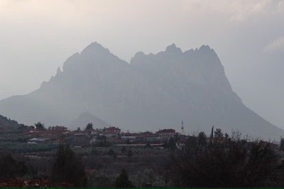 Bozaniç Dağı’nda sis manzarası fotoğraflandı