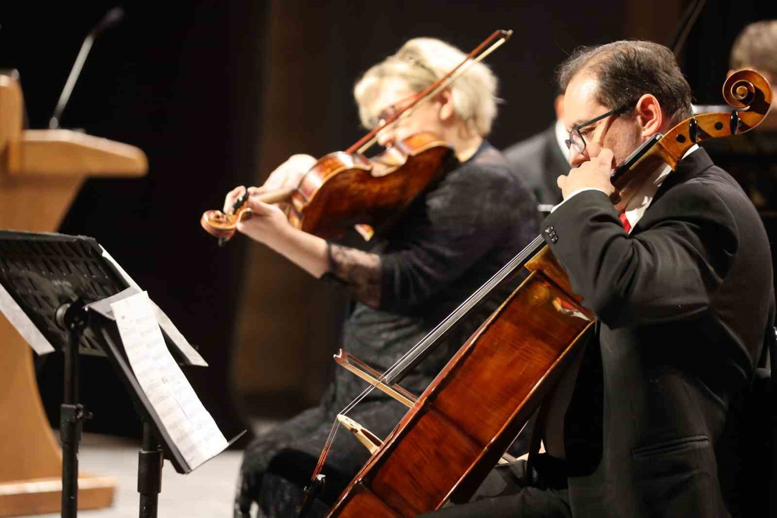 Odunpazarı Belediyesi’nin müzik grubu OPA QUADRO’dan etkileyici performans