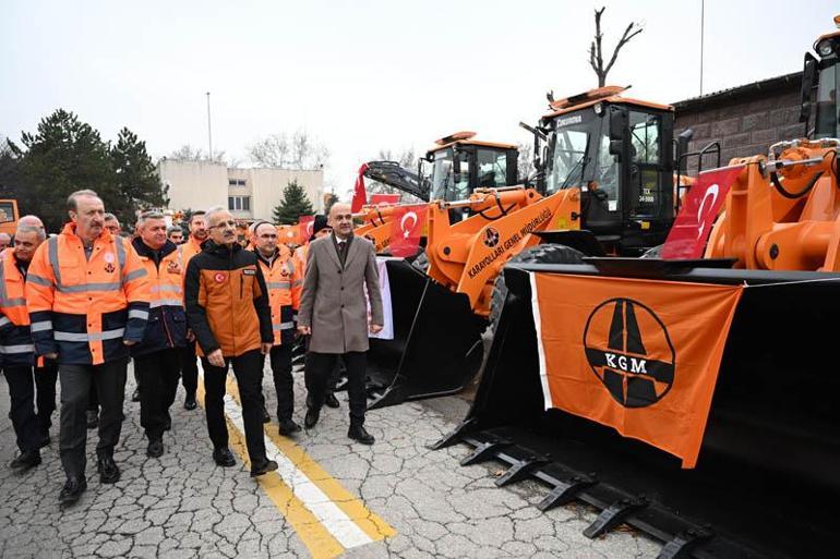 Bakan Uraloğlu: Bu kış sezonu için 628 makine ve ekipmanı Karayollarımıza kazandırdık