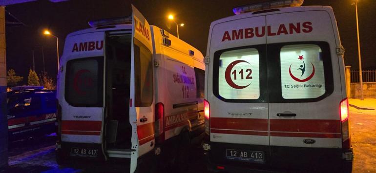 Bingöl’de yolcu otobüsü devrildi; yeni atanan doktor ve eşi öldü, 16 yaralı