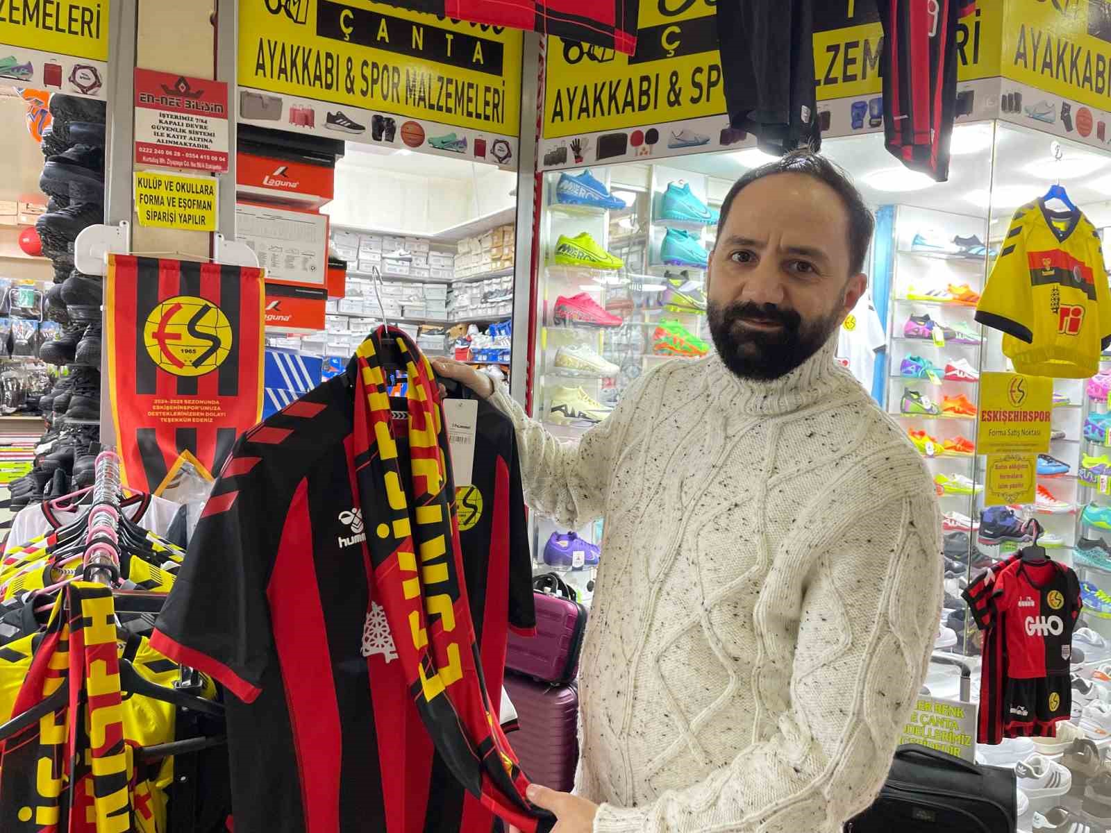 Eskişehirspor’un maç heyecanı forma satışlarına yansıdı