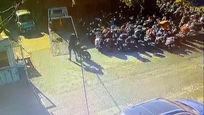 Kağıthane'de Yediemin Otoparkında film gibi hırsızlık; hem çaldı hem kaydettirdi