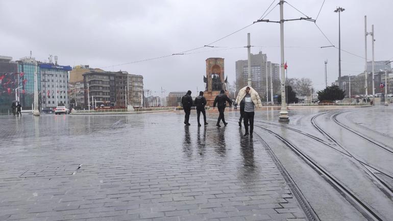 İstanbul’da soğuk ve yağışlı hava etkili oluyor