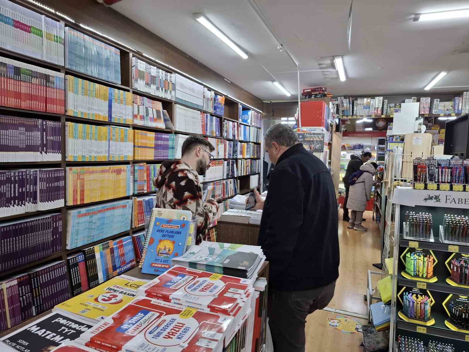 Sınav haftası test kitaplarına olan ilgiyi artıyor