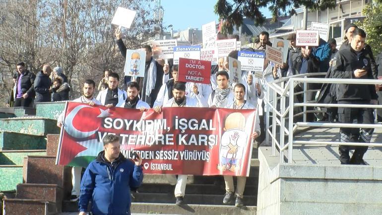 Fatih'te sağlık çalışanları Gazze için toplandı