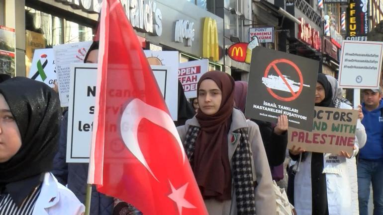 Fatih'te sağlık çalışanları Gazze için toplandı