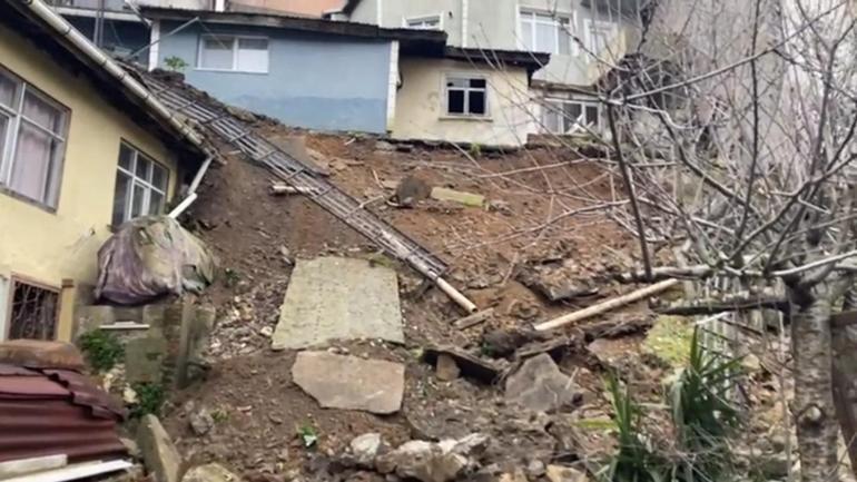 Beykoz'da istinat duvarı çöktü