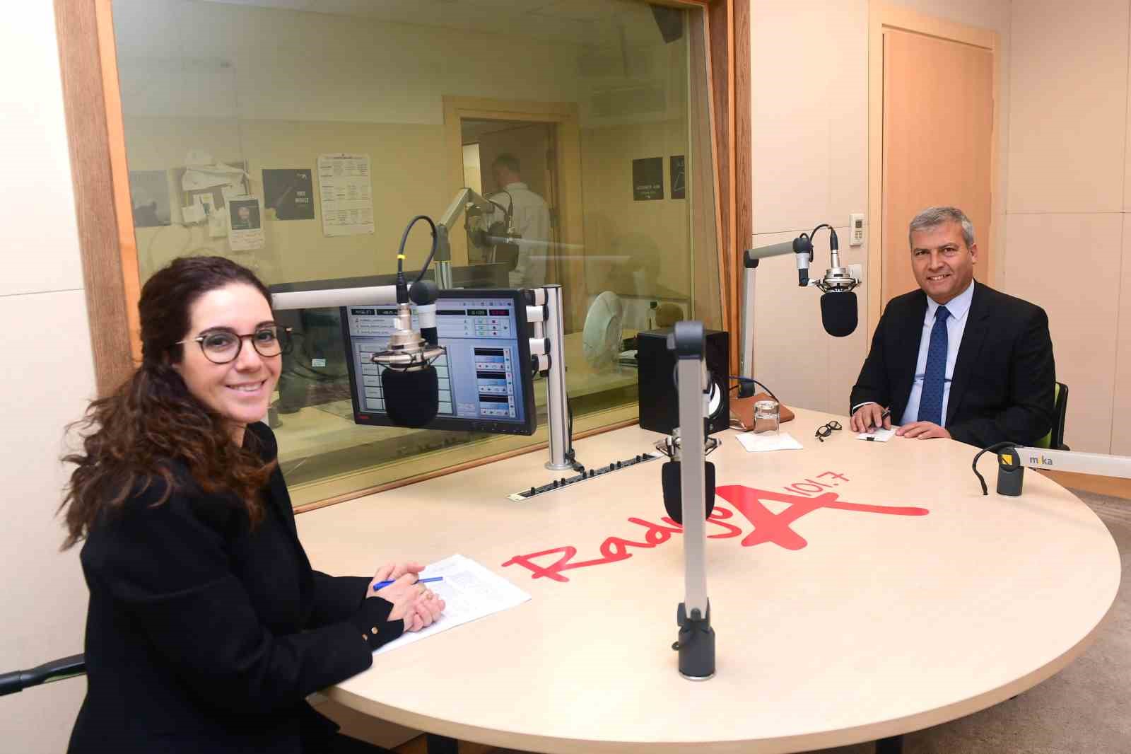 Rektör Adıgüzel, Dünya Radyo Günü’nde Radyo A’ya konuk oldu