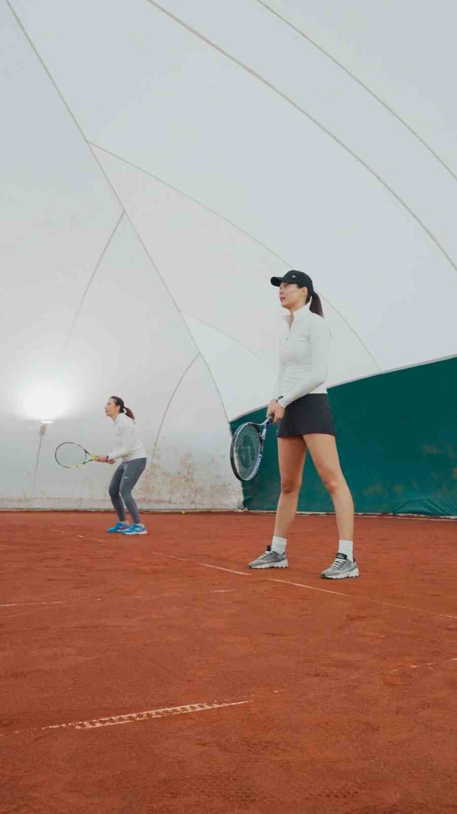 Espark Kadınlar Tenis Turnuvası’nda kıyasıya rekabet devam ediyor