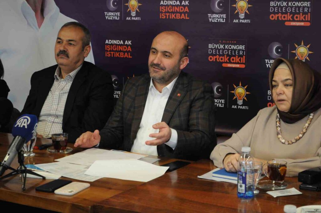 Gürhan Albayrak: “Eskişehir’de Engelleniyoruz Siyaseti Artık Eskidi!”