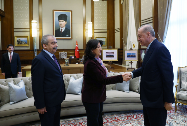 Erdoğan ile DEM heyeti arasında 1.5 saat süren görüşme! İlk açıklama geldi