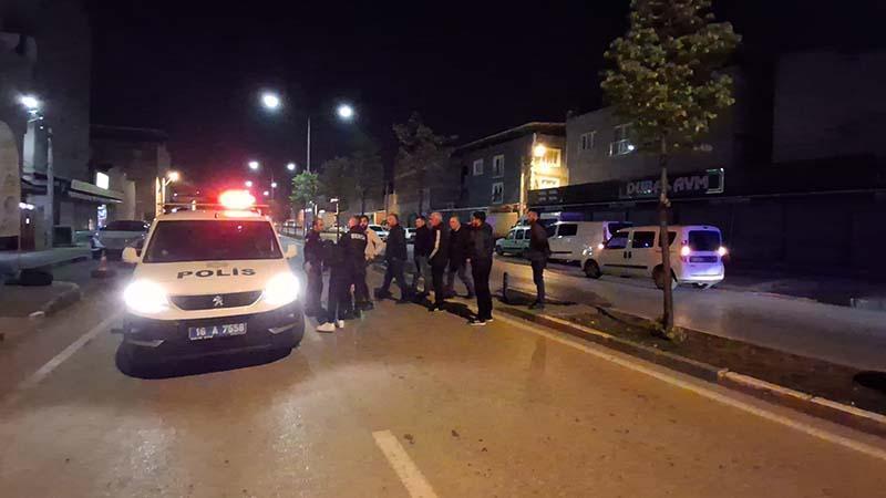 Kimlik sorgusunda mahalle bekçisini bıçakladılar