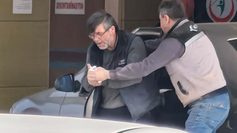 Elini ahşap kesim makinesine kaptıran işçinin 3 parmağı koptu