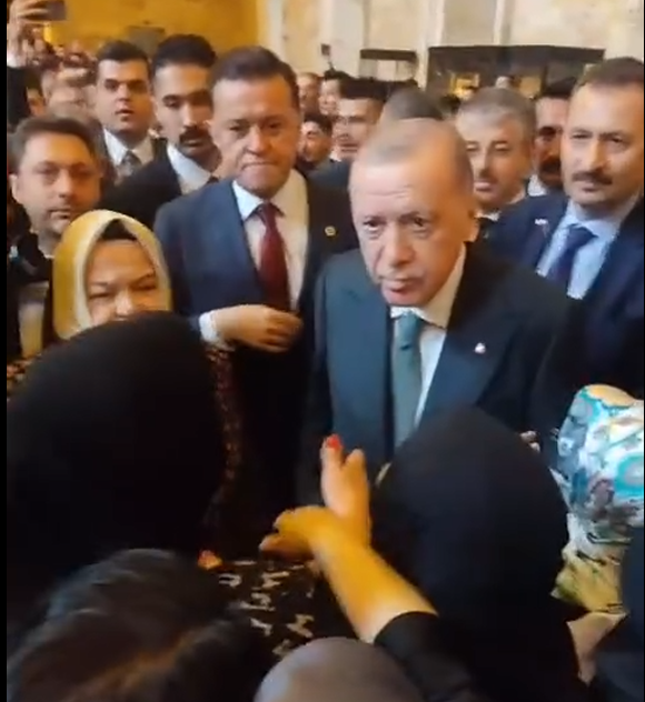 Meclis’te Sürpriz Karşılaşma! Eskişehirlilerden Erdoğan’a Sevgi Seli!