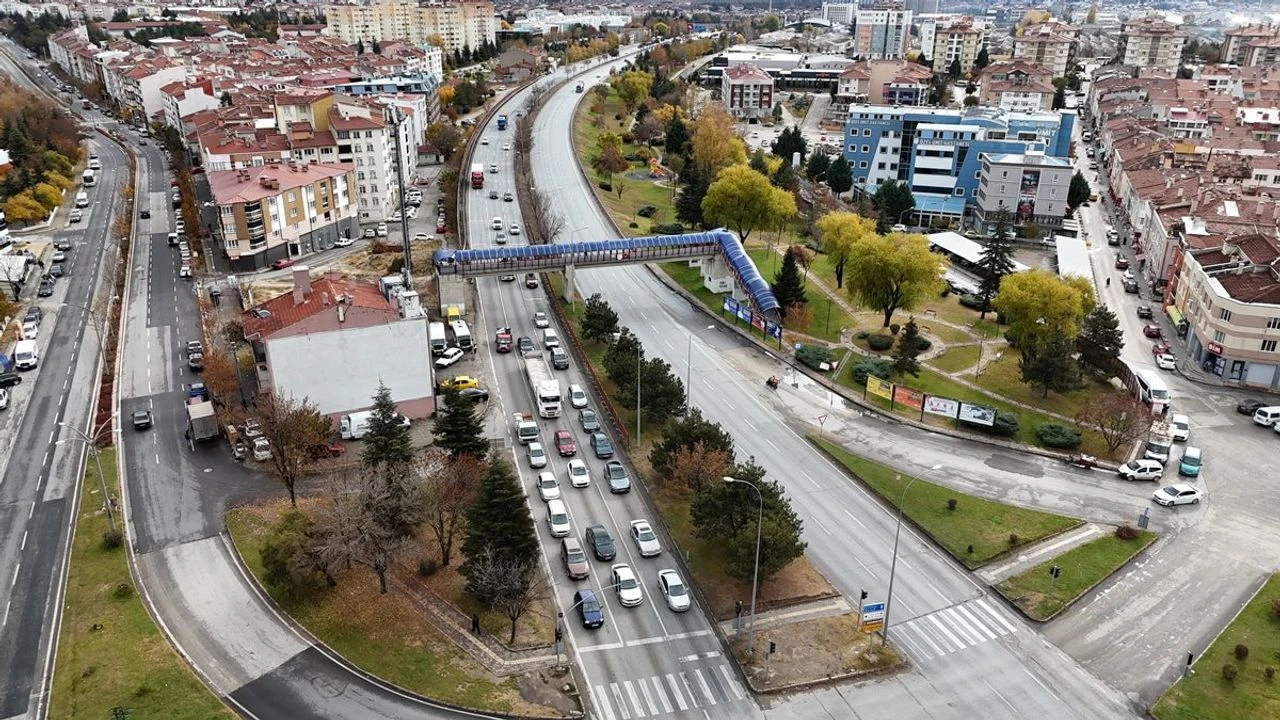 Eskişehir’de Trafik Rahatlatacak Projeler: Yeni Bağlantı Yolları ile Ulaşım Kolaylaşıyor!