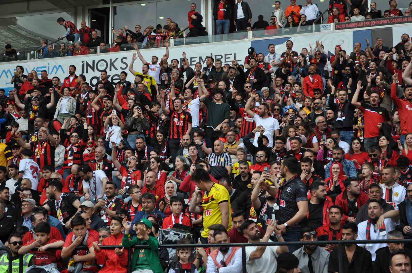 Eskişehirspor’dan tarihi taraftar rekoru