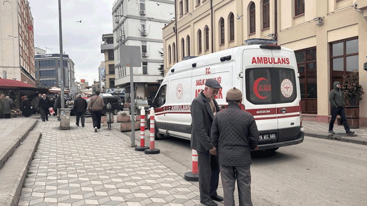 Köprübaşı Caddesi’nde Kalp Krizi Geçiren 56 Yaşındaki Adam Kurtarılamadı!