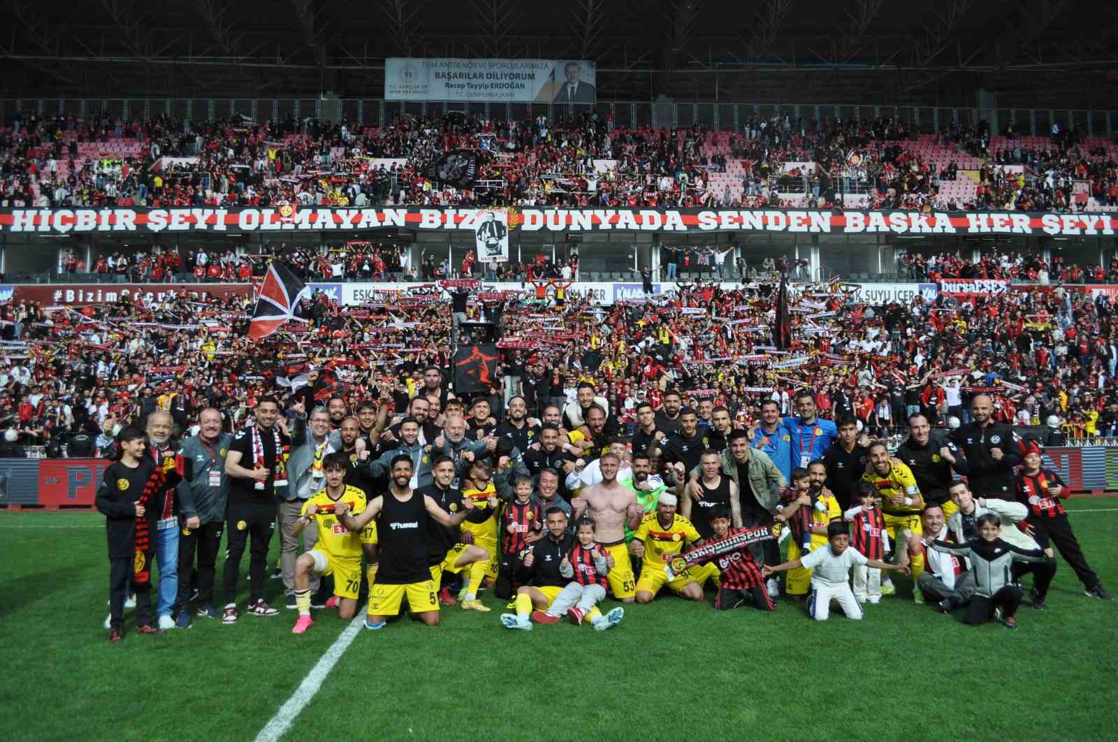 Eskişehirspor, şampiyonluk kapısını araladı