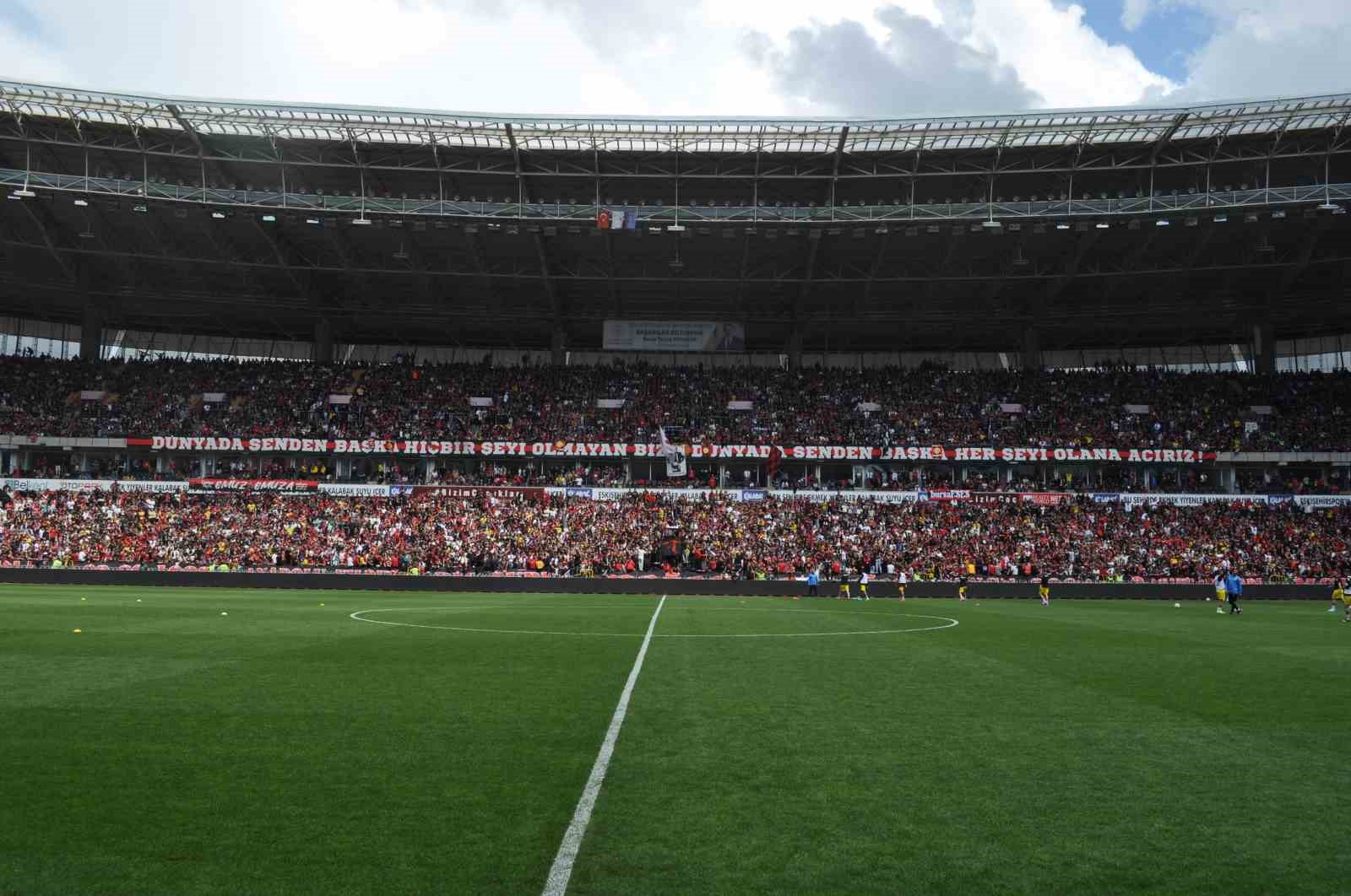 Eskişehirspor’dan tarihi taraftar rekoru