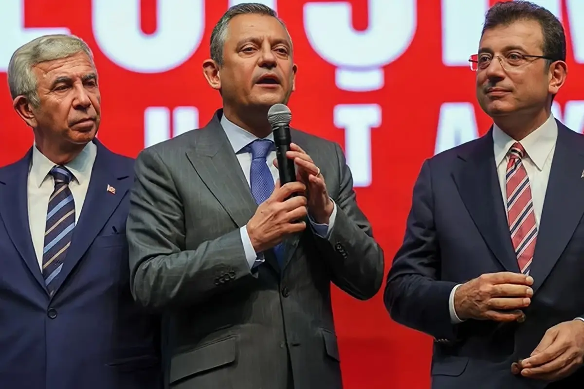 İmamoğlu’nu ziyaret eden Özgür Özel: Aramızda bir anlaşmazlık oldu, kardeşçe hallettik