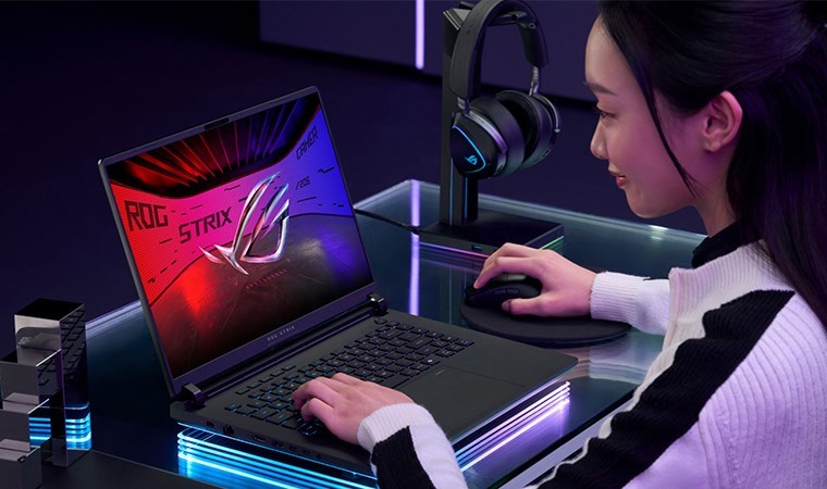 ASUS’un yeni oyun bilgisayarı Türkiye’de satışa sunuldu