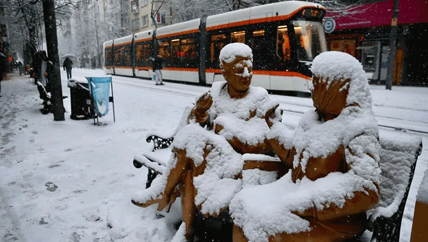 Eskişehir’de Soğuk Hava Etkisini Sürdürüyor! Kar Yağışı ve Dondurucu Soğuklar Geliyormu?