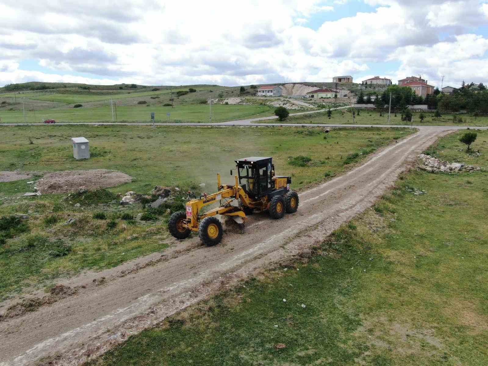 İnönü’de tarım arazilerine ulaşım kolaylığı yıl boyunca devam ediyor