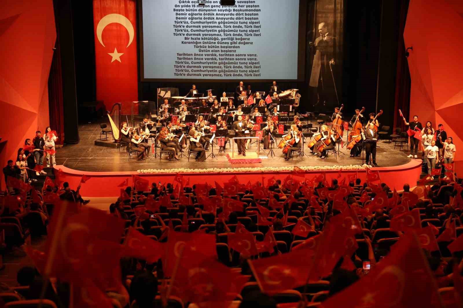Senfoni Orkestrası’ndan coşkulu 19 Mayıs konseri