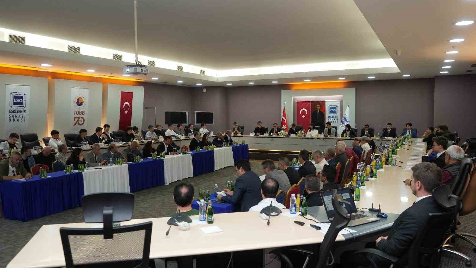 ESO’da Gençlik Meclisi rüzgârı esti
