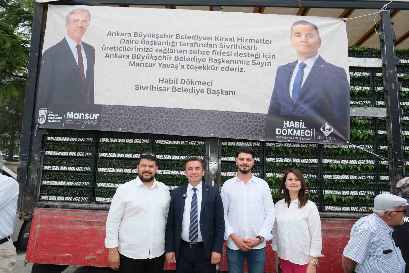 Çiftçilerle fide desteği