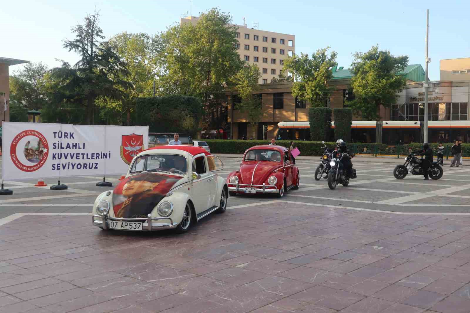Türk Silahlı Kuvvetlerini Güçlendirme Vakfı dev kortejle tanıtıldı