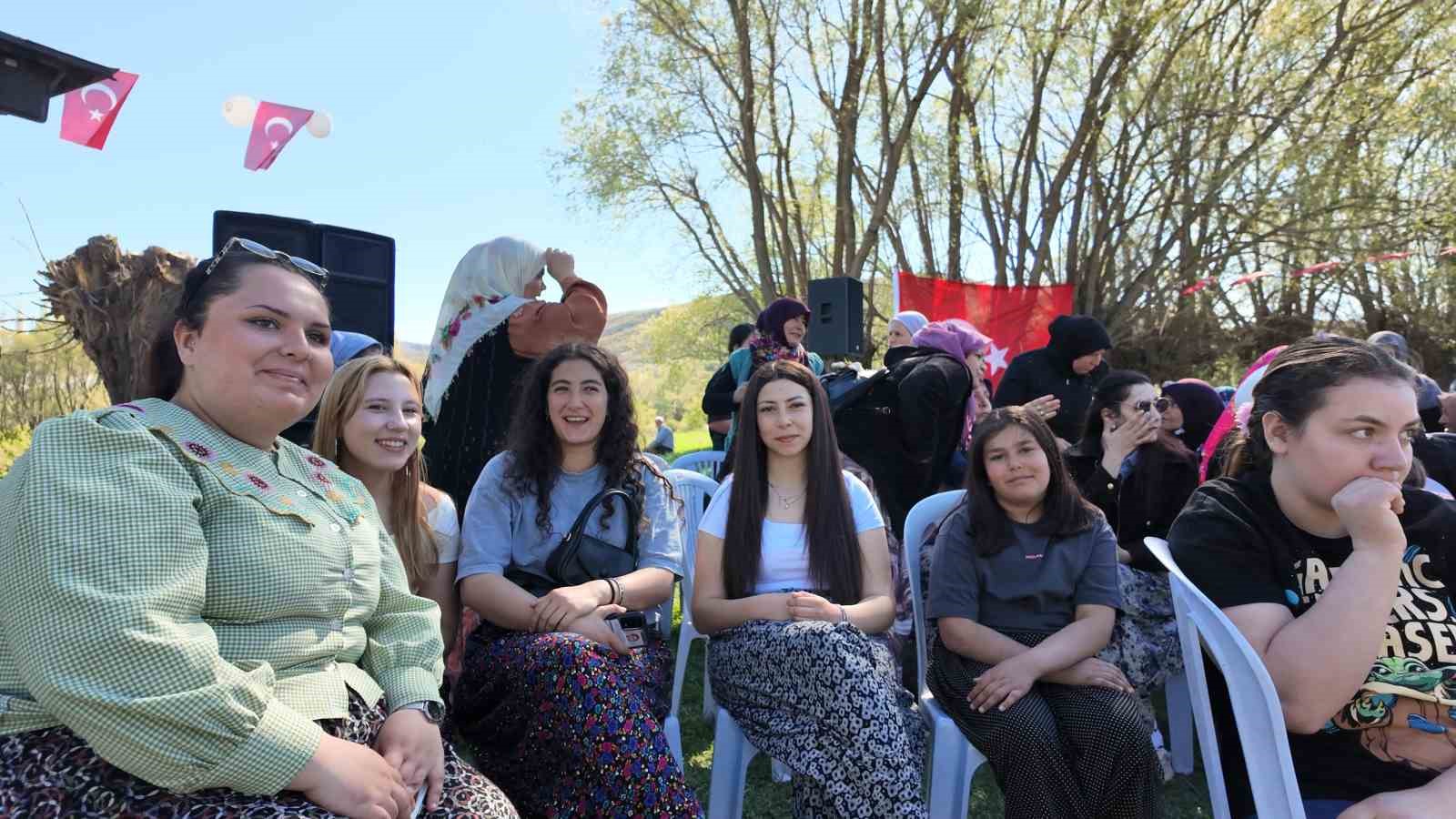 (ÖZEL) Gemiç’te Hıdırellez Şenliği ile Yağmur ve Şükür Duası yapıldı