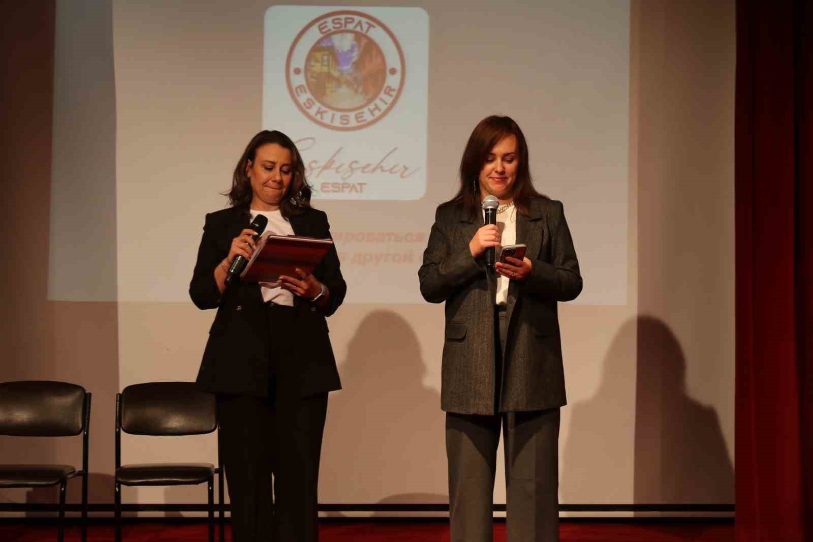 Büyük bir bölümü Rus ve Ukraynalı olan vatandaşlar tanışma etkinliğinde buluştu