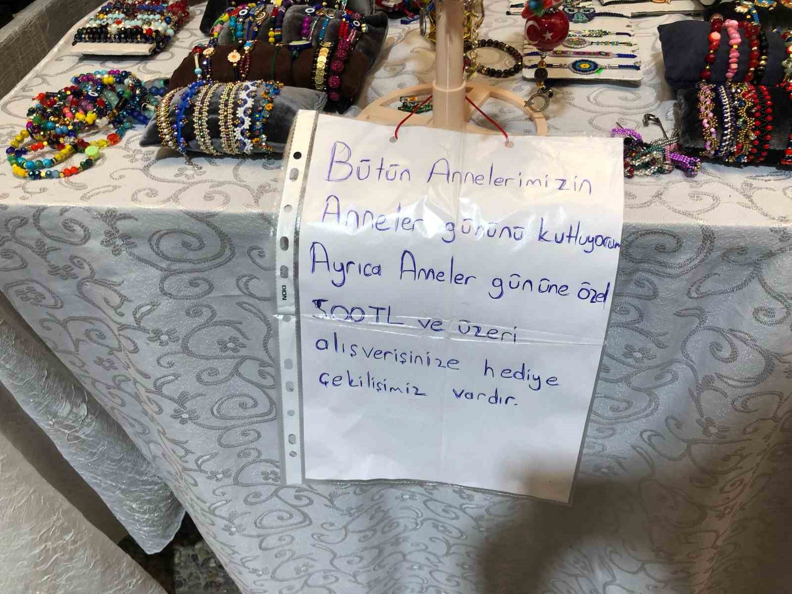 El emeği ile Anneler Günü coşkusu