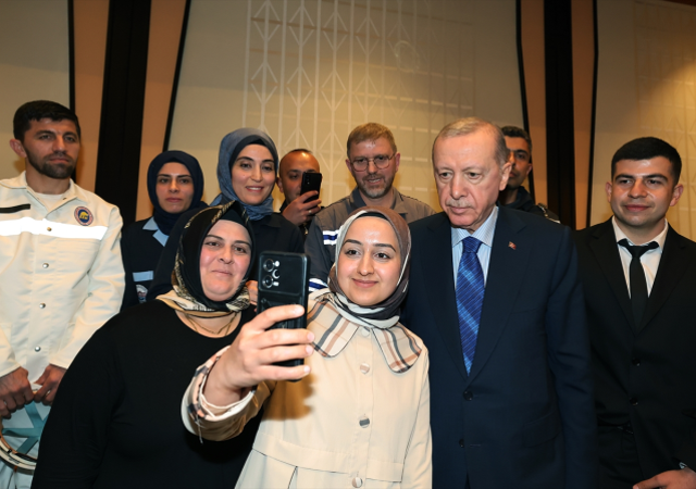 Cumhurbaşkanı Erdoğan'dan 1 Mayıs mesajı: İşçi ve işverenin refahını yükseltmek için çalıştık