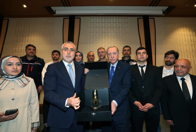 Cumhurbaşkanı Erdoğan'dan 1 Mayıs mesajı: İşçi ve işverenin refahını yükseltmek için çalıştık
