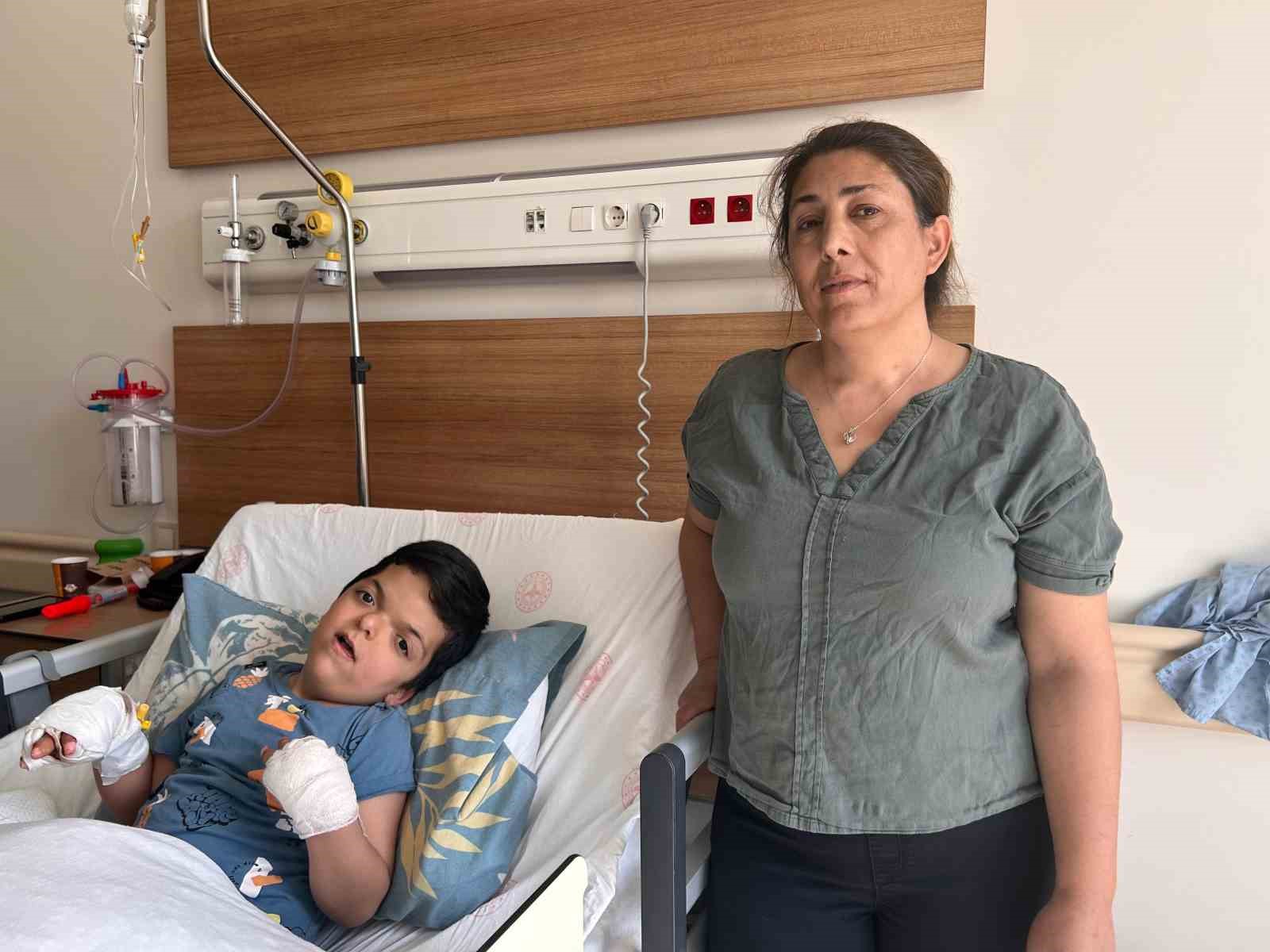 Doktorların ismini yeni duyduğu rahatsızlık Eskişehir’de tedavi edildi, 10 parmağı açıldı