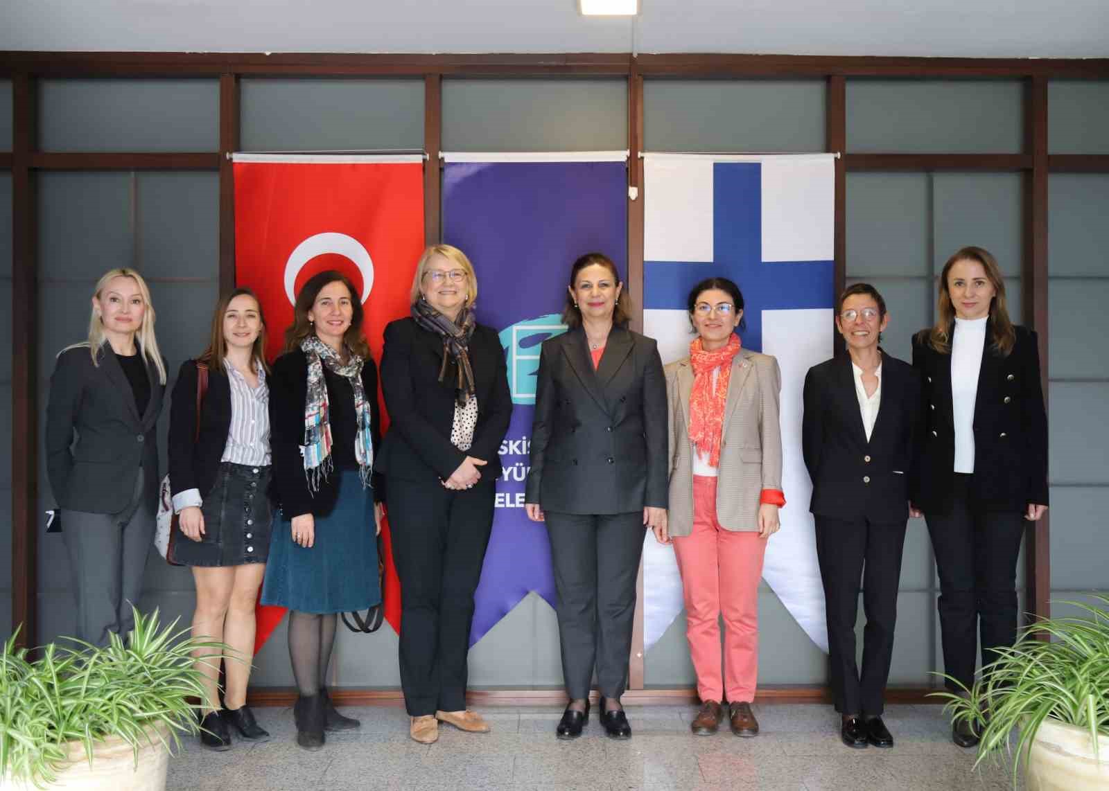 Finlandiya Büyükelçisinden Ayşe Ünlüce’ye ziyaret