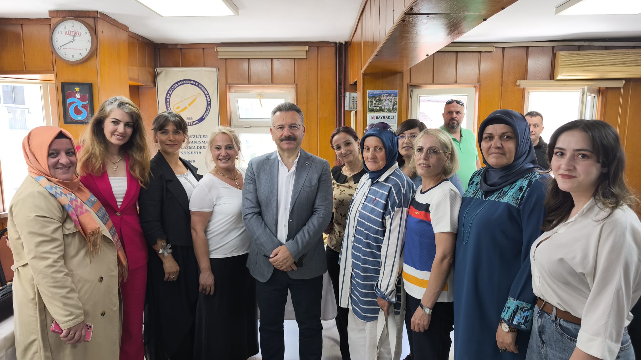 Vali Aksoy ve Rektör Çolak’tan Hemşehri Dayanışmasına Destek